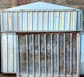 baracca in lamiera zincata