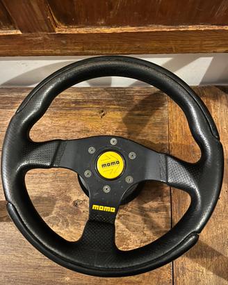 Momo volante sportivo in pelle