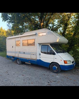 camper mansardato 7 posti