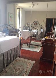 Villa davanti fabbrica Ferrari a Maranello