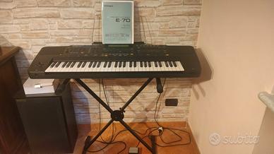 Roland E-70 Intelligent Synthesizer
