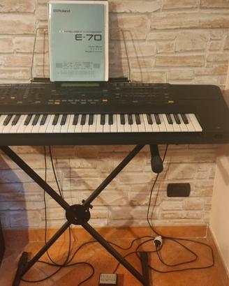 Roland E-70 Intelligent Synthesizer