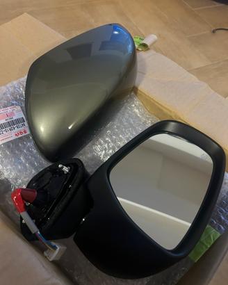 Specchietto sx originale Suzuki Ignis verde(nuovo)