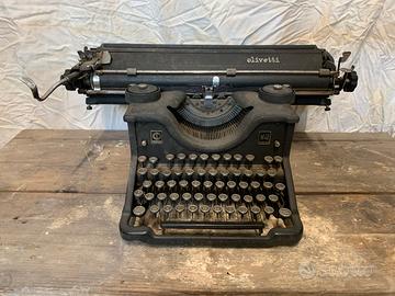 Macchina da scrivere OLIVETTI M40 carrello lungo