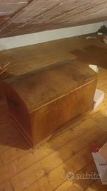 Baule antico in legno - vintage