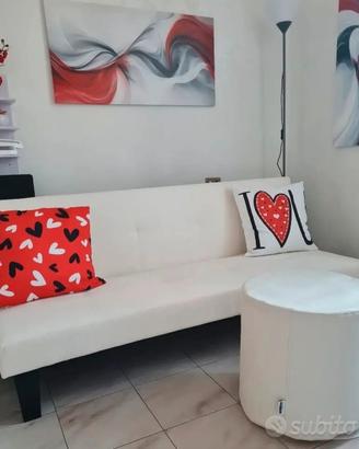 DIVANO IN ECOPELLE BIANCO 