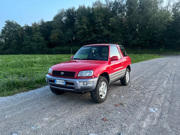 Rav 4 con soli 77 mila km