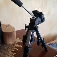 Mini Treppiede Vanguard VT-402
