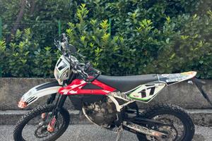 Husqvarna WR 125 (2012)