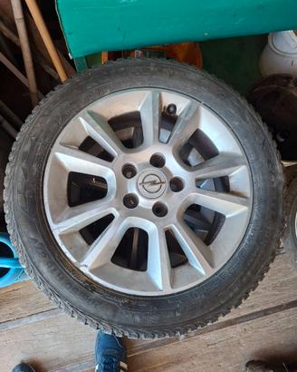 Gomme e cerchi opel  da 16