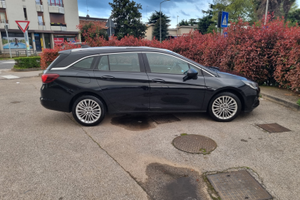 Vendo opel astra sports tourer 2016 1.6