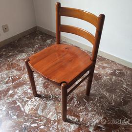 Sedie vintage in legno rustiche 