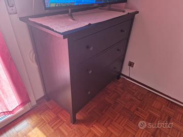 Cassettiera e 2 comodini IKEA Hermnes nero/marrone