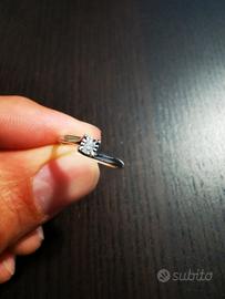 anello solitario