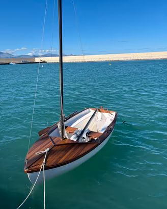 Barca a vela d’epoca