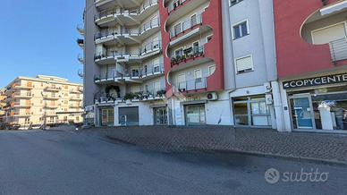 MAGAZZINO A CORIGLIANO-ROSSANO