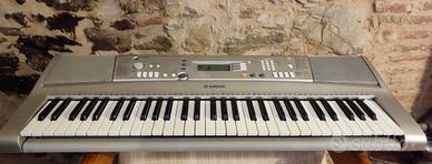 Tastiera Digitale Yamaha PSR -E 303 (61 Tasti) + F