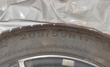 4 Pneumatici invernali + cerchi in lega Renault 