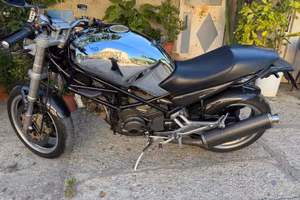 Ducati Monster 900 Cromo carburatore