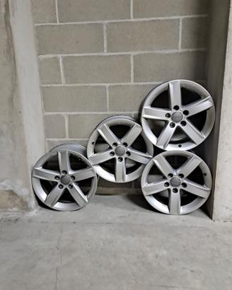 Cerchi in lega 16 pollici Audi