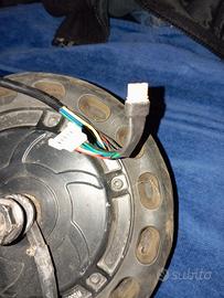 ruota motore monopattino 