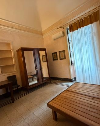 Bivani via androne villa Bellini centro