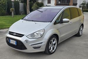 STUPENDA SMAX AUTOMATICA 7 POSTI TETTO PANORAMICO