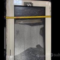 Finestra per bagno singola