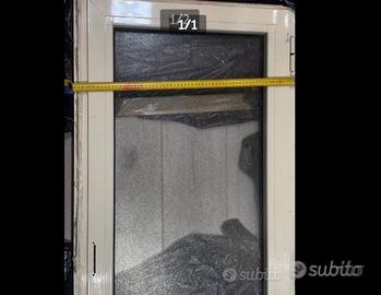 Finestra per bagno singola