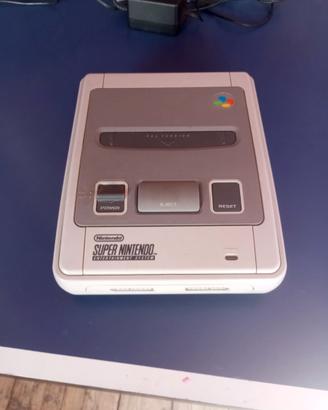 Super Nintendo con 2 controller e cavi