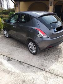 Lancia ypsilon 1.2 gold