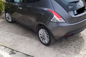 Lancia ypsilon 1.2 gold