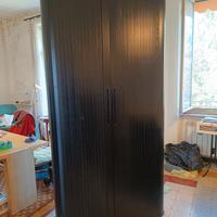 Angoliera di design con scaffali - modificata