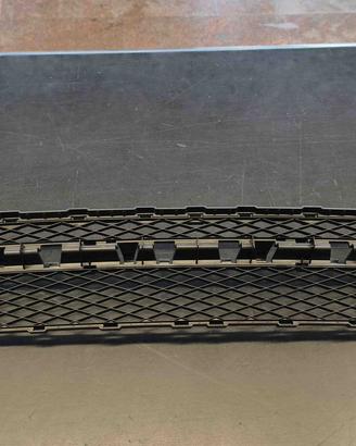 GRIGLIA INFERIORE SX TOUAREG 2003 CON FENDINEBBIA 