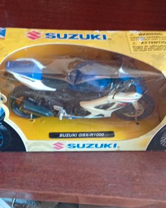 modellino Suzuki gsx-r1000