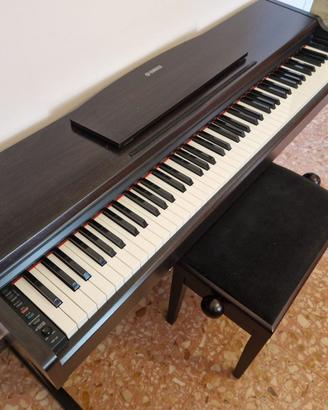 Pianola pianoforte digitale Yamaha piano elettrico