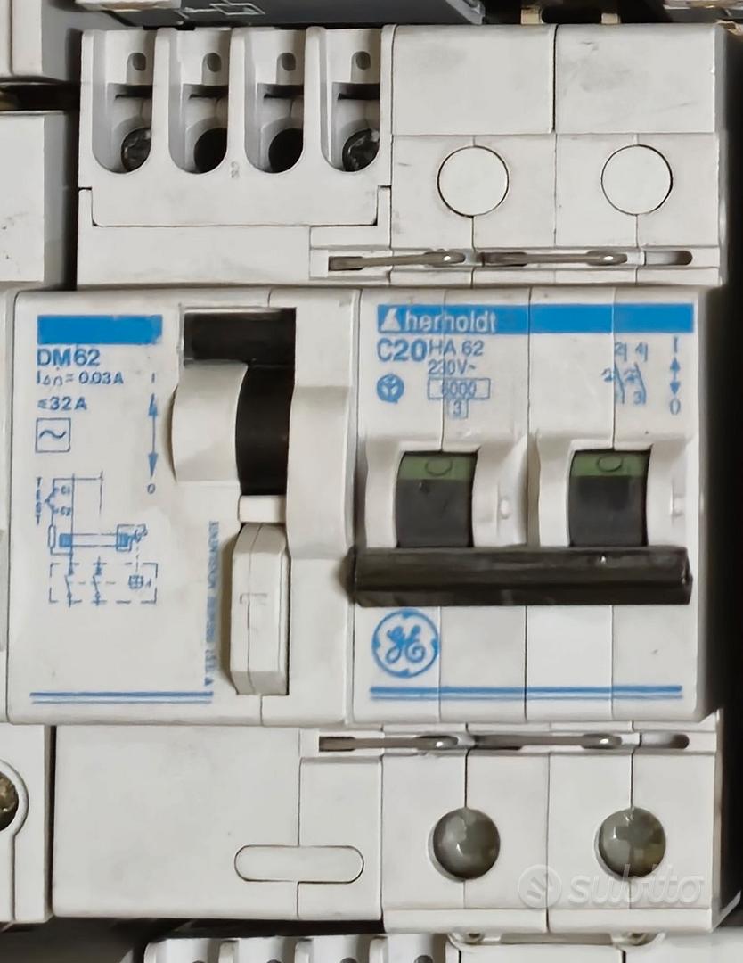Interruttore GE TEY160 In Scatola Stampata - 60A, 277V, Usato Ma Testato Con Garanzia 1 Anno