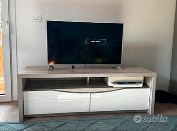 Mobile tv con cassetti e luci led