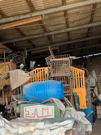 Macchina agricola raccolta barbabietole