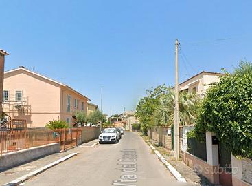 Ostia accogliente bilocale arredato