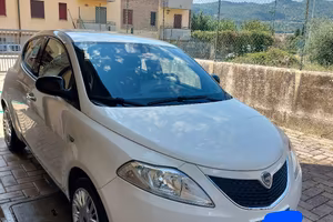  Lancia Ypsilon  anno 2017 Gpl