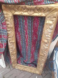 cornice in foglia oro fine 700