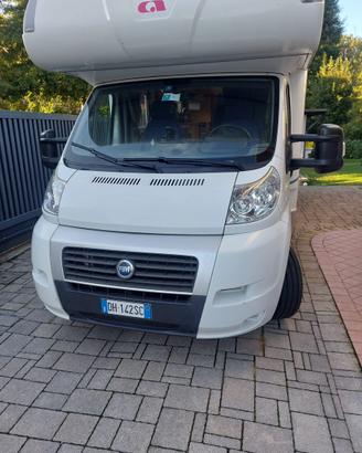 Camper mansardato