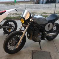 Suzuki cafe racer