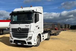 Mercedes Actros 1845