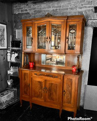 Mobile credenza stile liberty