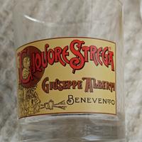Set di sei bicchieri shot vintage Strega