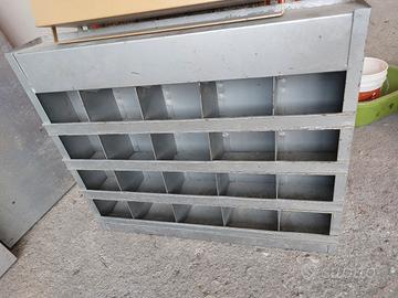 scaffale porta minuterie