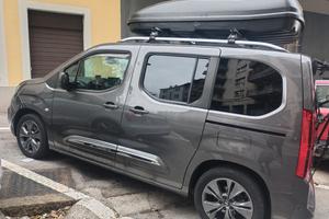 TOYOTA PROACE CITY VERSO LUXURY