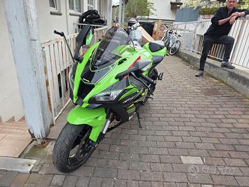 Kawasaki Ninja ZX10R